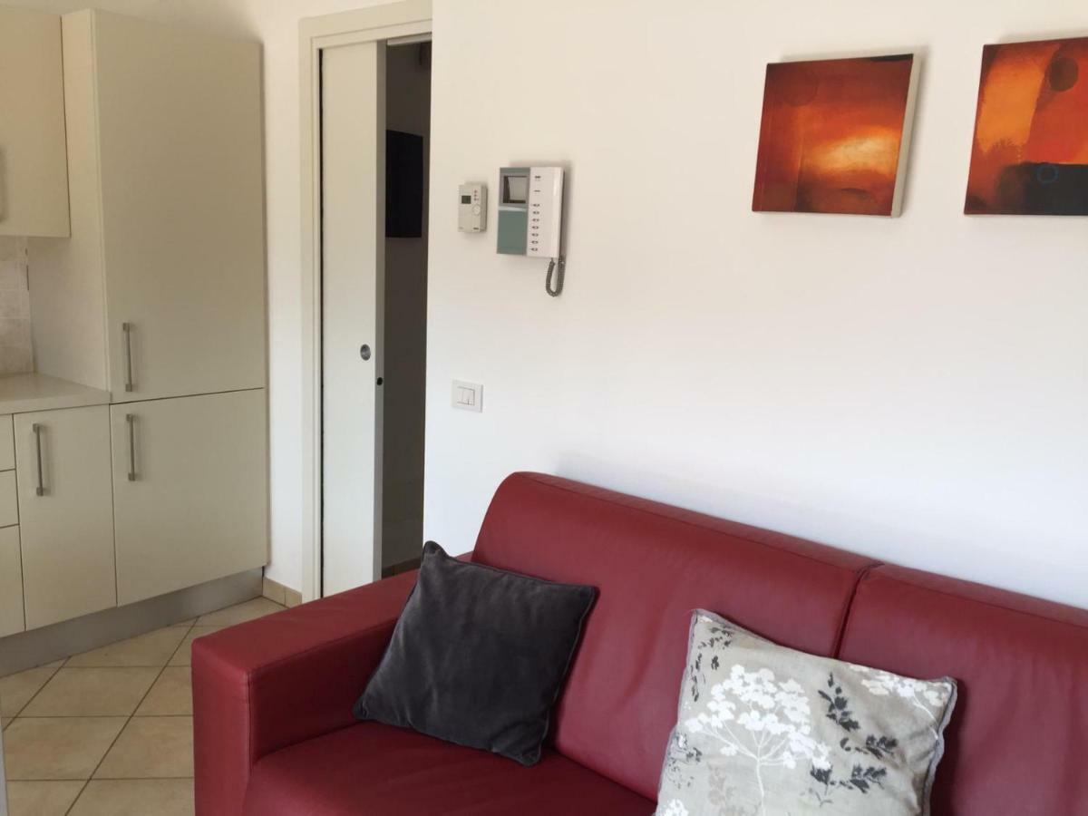 Apartment Alessandra Lenno Bagian luar foto