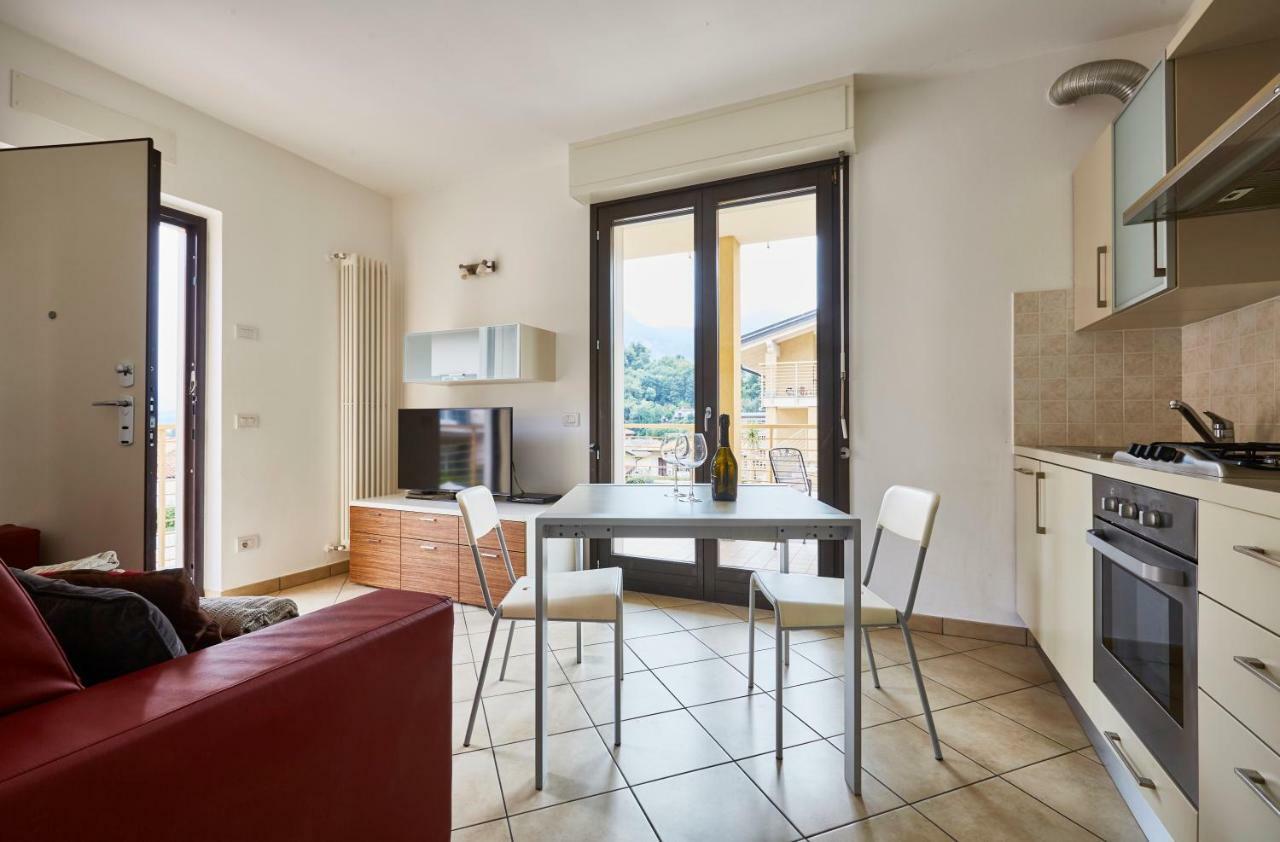 Apartment Alessandra Lenno Bagian luar foto
