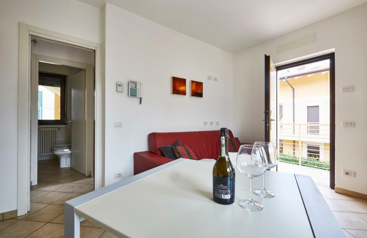 Apartment Alessandra Lenno Bagian luar foto
