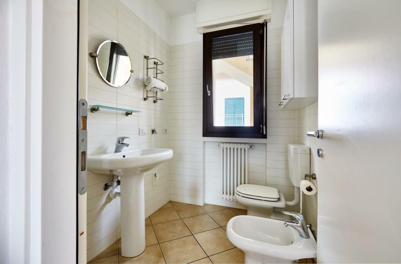 Apartment Alessandra Lenno Bagian luar foto